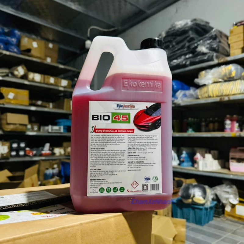 dung dịch rửa xe không chạm Ekokemika BIO 45 nổi bật với nhiều ưu điểm đặc biệt